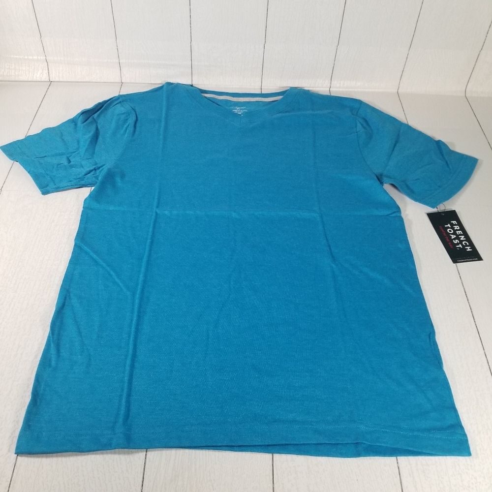 French Toast Brand Heathered Blue Tee Shirt Young Men V-Neck Size Medium NWT